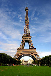200px-Paris_06_Eiffelturm_4828[1].jpg 200×300 17K